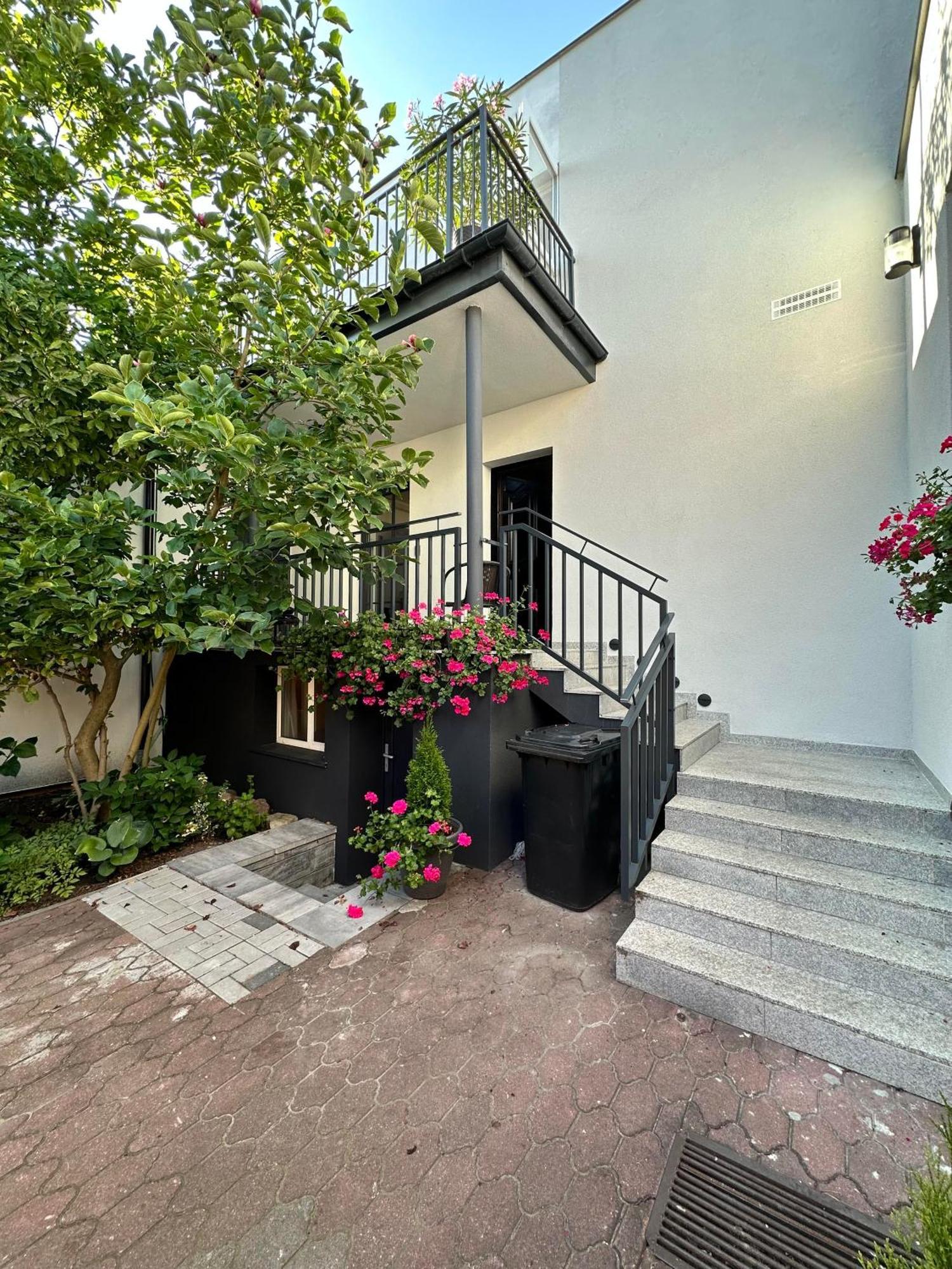 Apartamenty Belona สเตกนา ภายนอก รูปภาพ